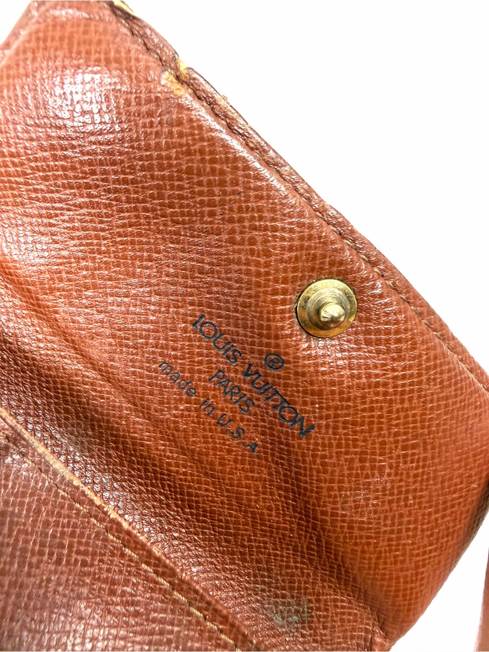 Authentic Louis Vuitton Monogram Key Holder Case - Picture 7 of 11